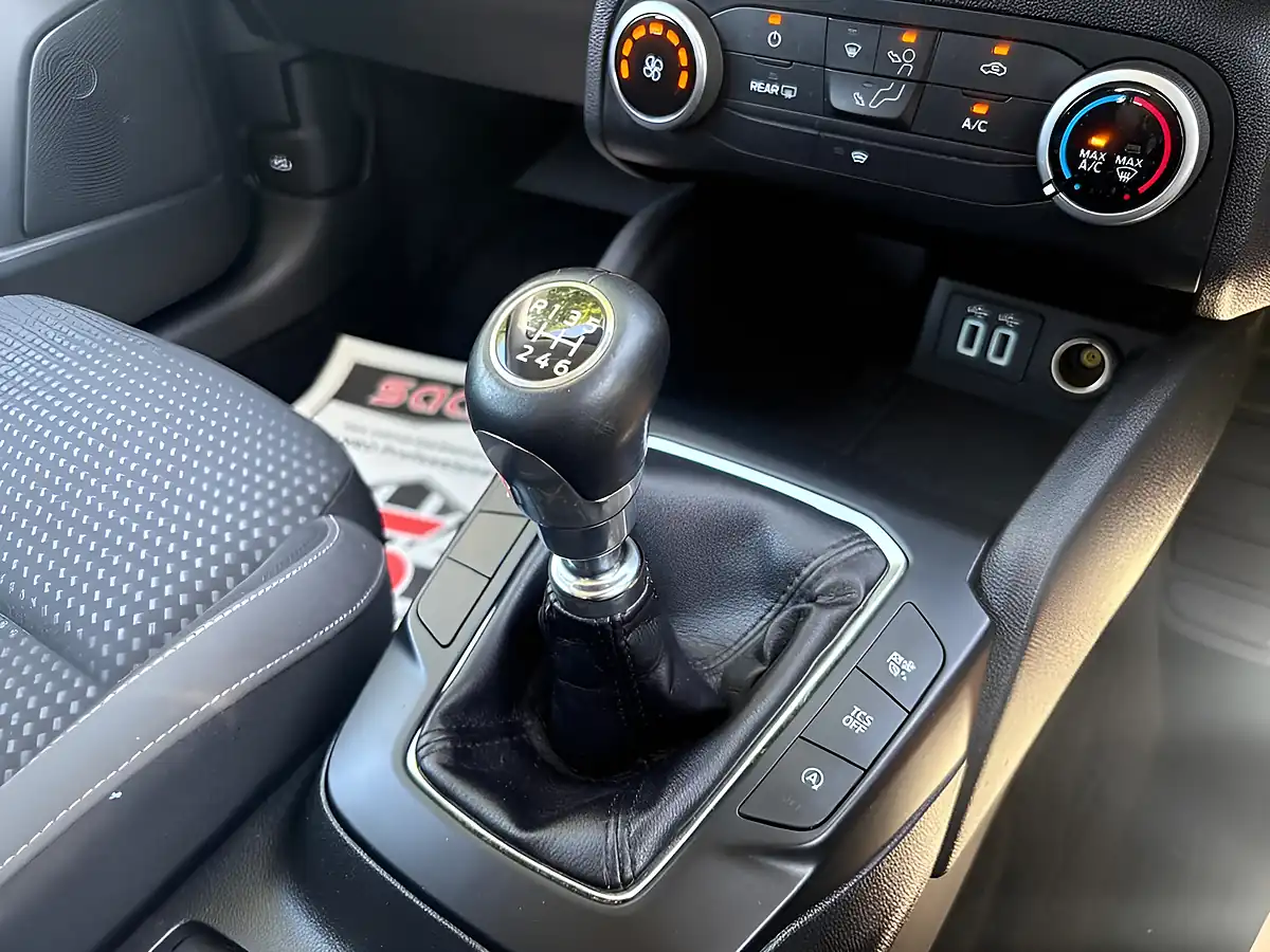 Used 2021 Ford Focus Zetec Silver - Interior and Exterior details 14