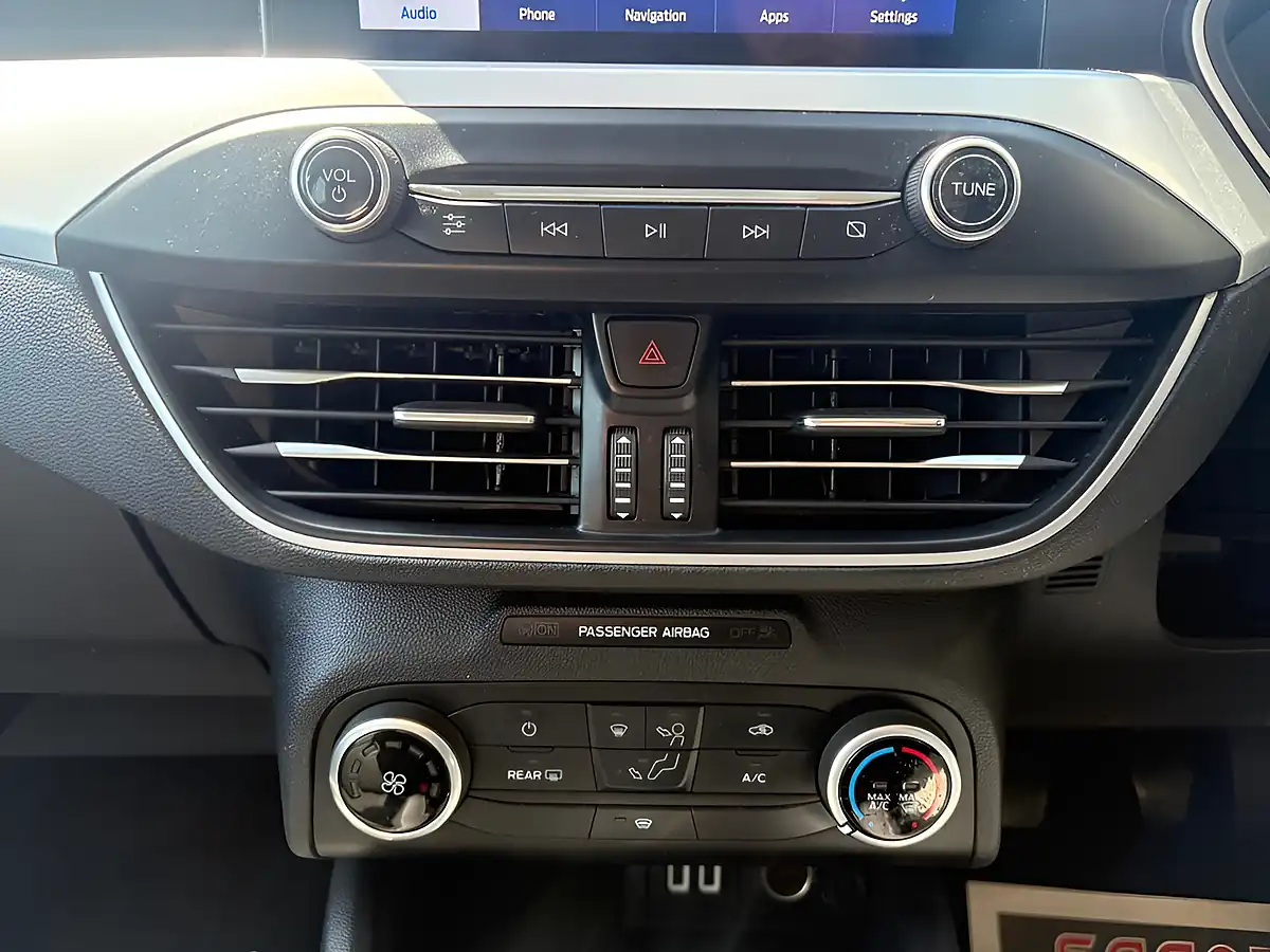 Used 2021 Ford Focus Zetec Silver - Interior and Exterior details 17