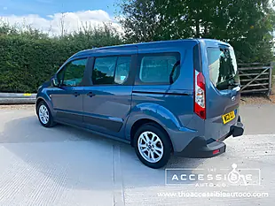Used 2021 Ford Grand Tourneo Connect Zetec Grand Tourneo Blue - Interior and Exterior details 6
