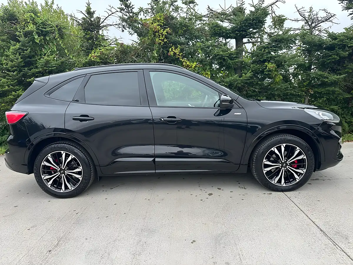 Used 2021 Ford Kuga - Interior and Exterior details 6
