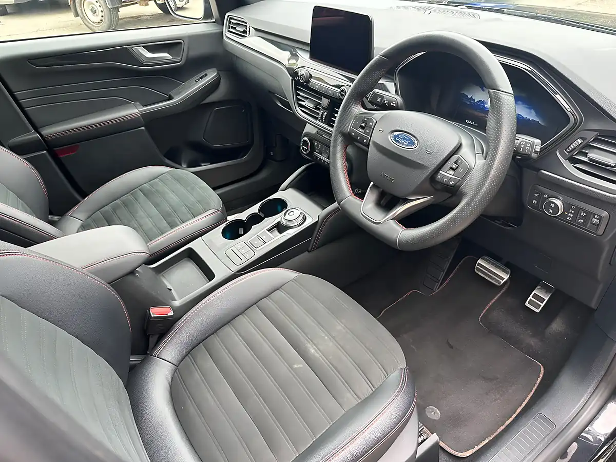 Used 2021 Ford Kuga - Interior and Exterior details 7