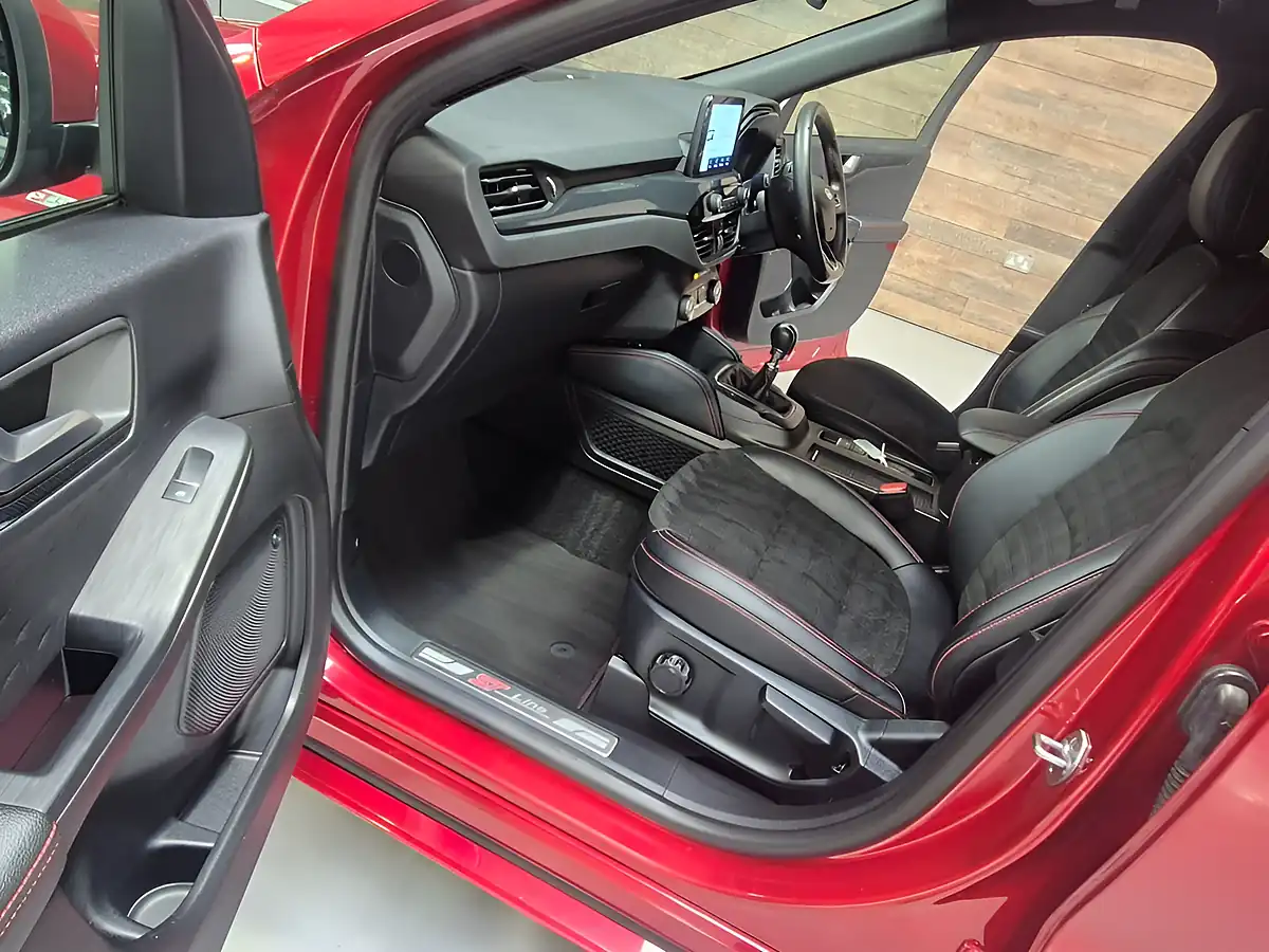 Used 2021 Ford Kuga ST-Line Edition Lucid Red - Interior and Exterior details 16