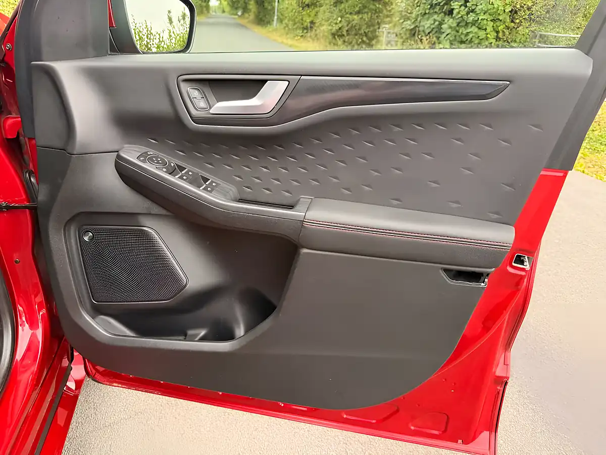 Used 2021 Ford Kuga ST-Line Edition Red - Interior and Exterior details 16