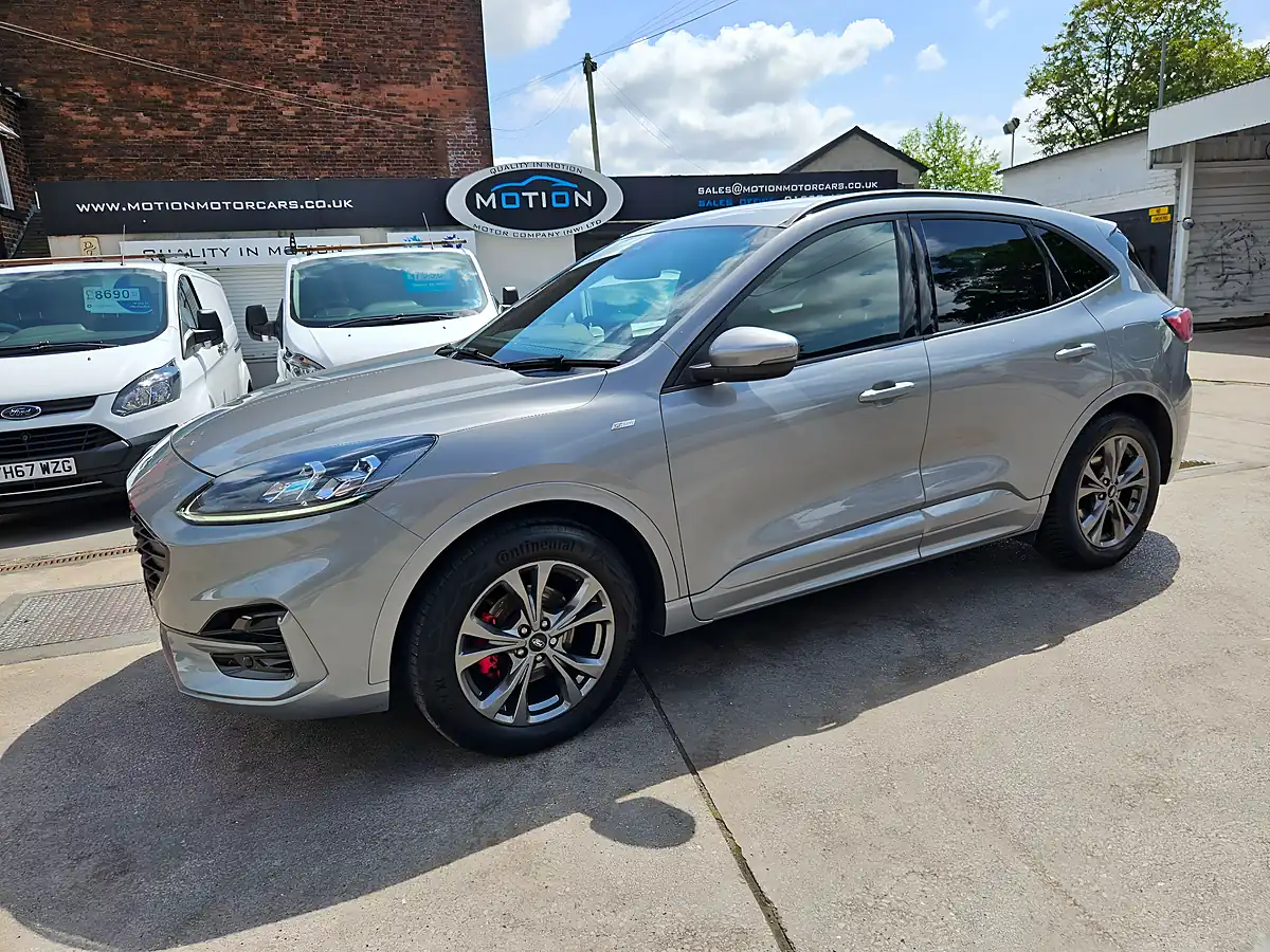 Used 2021 Ford Kuga ST-Line Silver - Interior and Exterior details 4