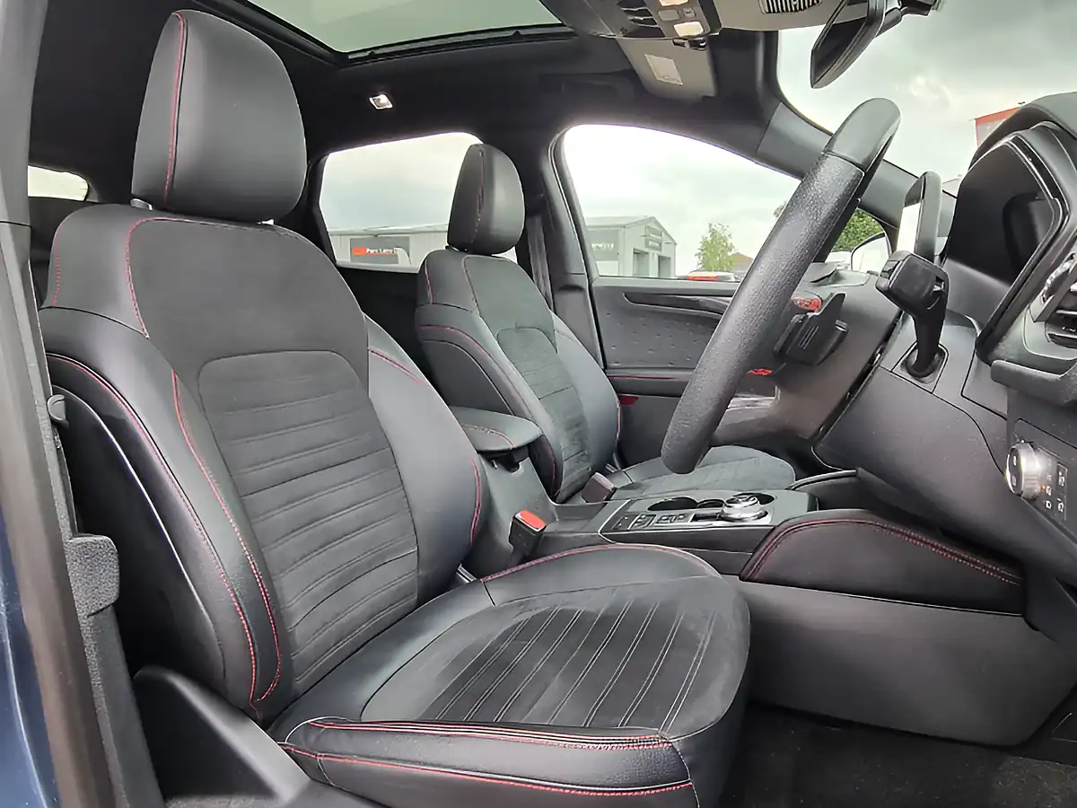 Used 2021 Ford Kuga ST-Line X Edition Blue - Interior and Exterior details 14