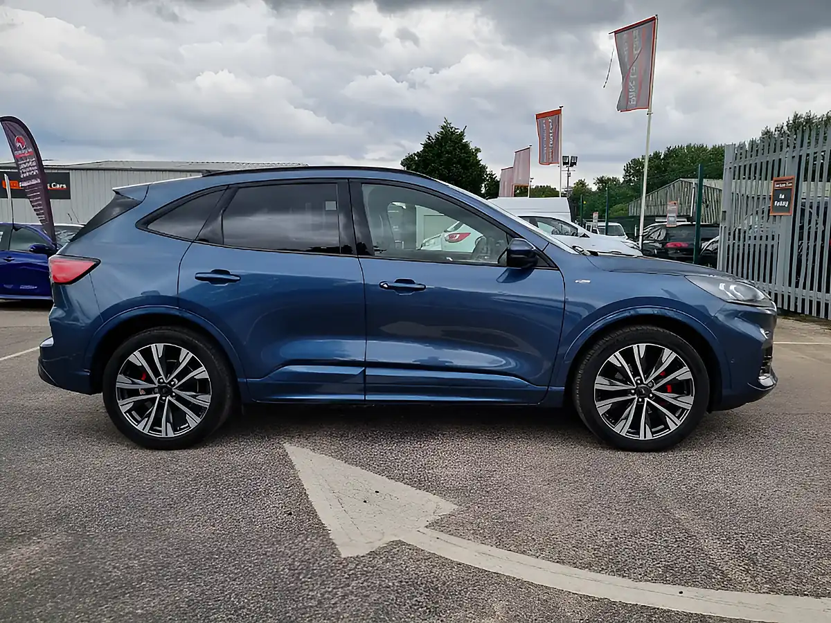 Used 2021 Ford Kuga ST-Line X Edition Blue - Interior and Exterior details 8