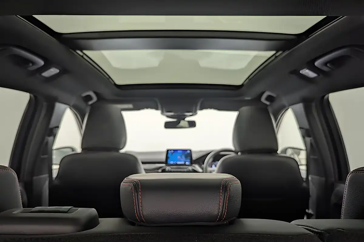 Used 2021 Ford Kuga ST-Line X Edition Magnetic Grey - Interior and Exterior details 11