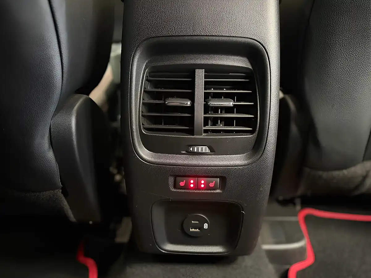 Used 2021 Ford Kuga ST-Line X Edition Silver - Interior and Exterior details 15