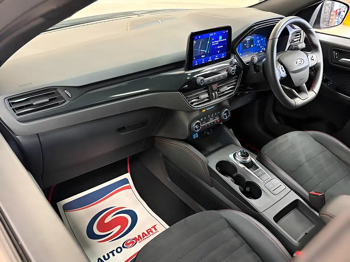 Used 2021 Ford Kuga ST-Line X Edition Silver - Interior and Exterior details 16