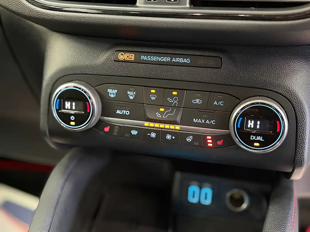 Used 2021 Ford Kuga ST-Line X Edition Silver - Interior and Exterior details 7