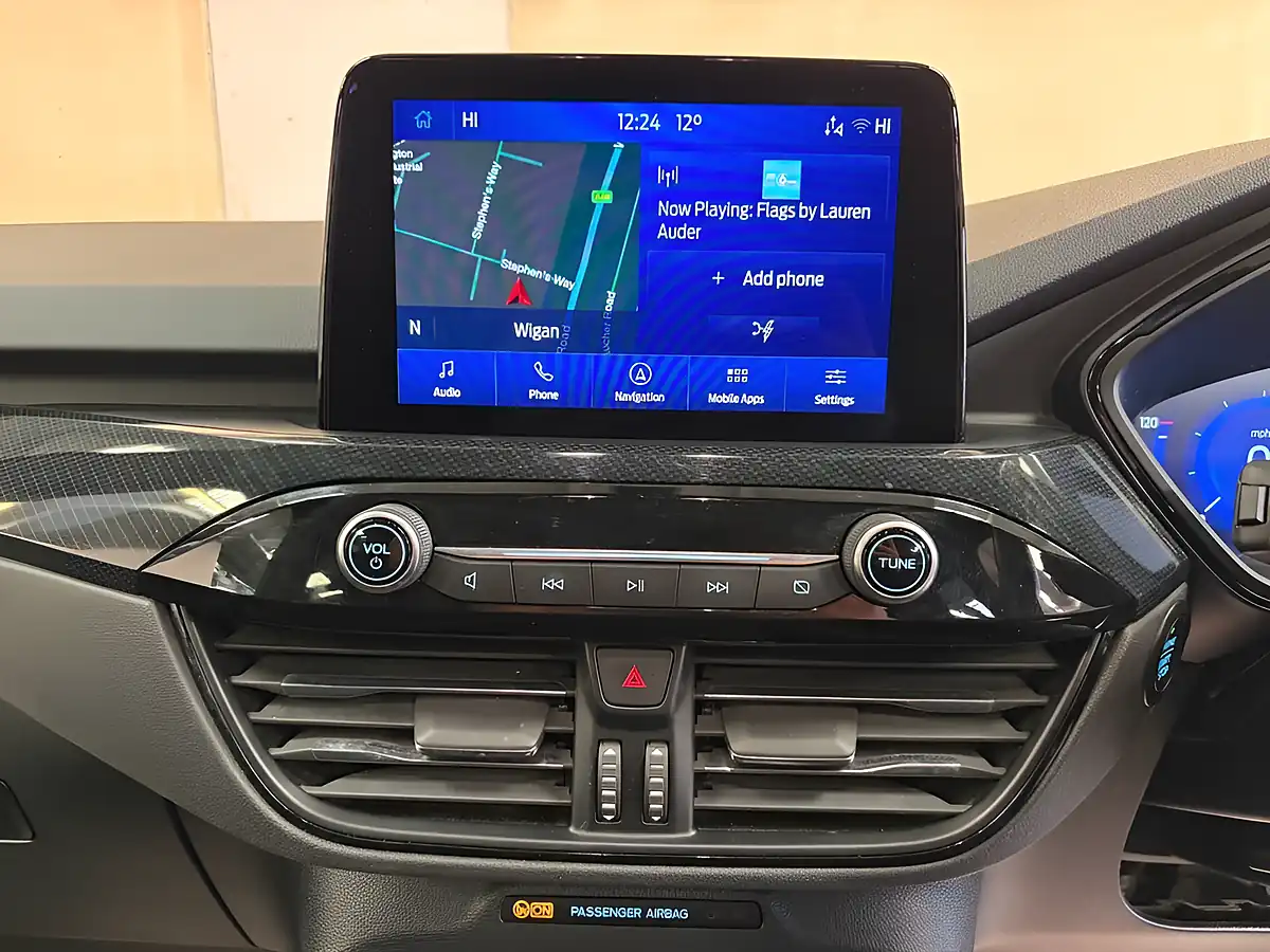 Used 2021 Ford Kuga ST-Line X Edition Silver - Interior and Exterior details 8