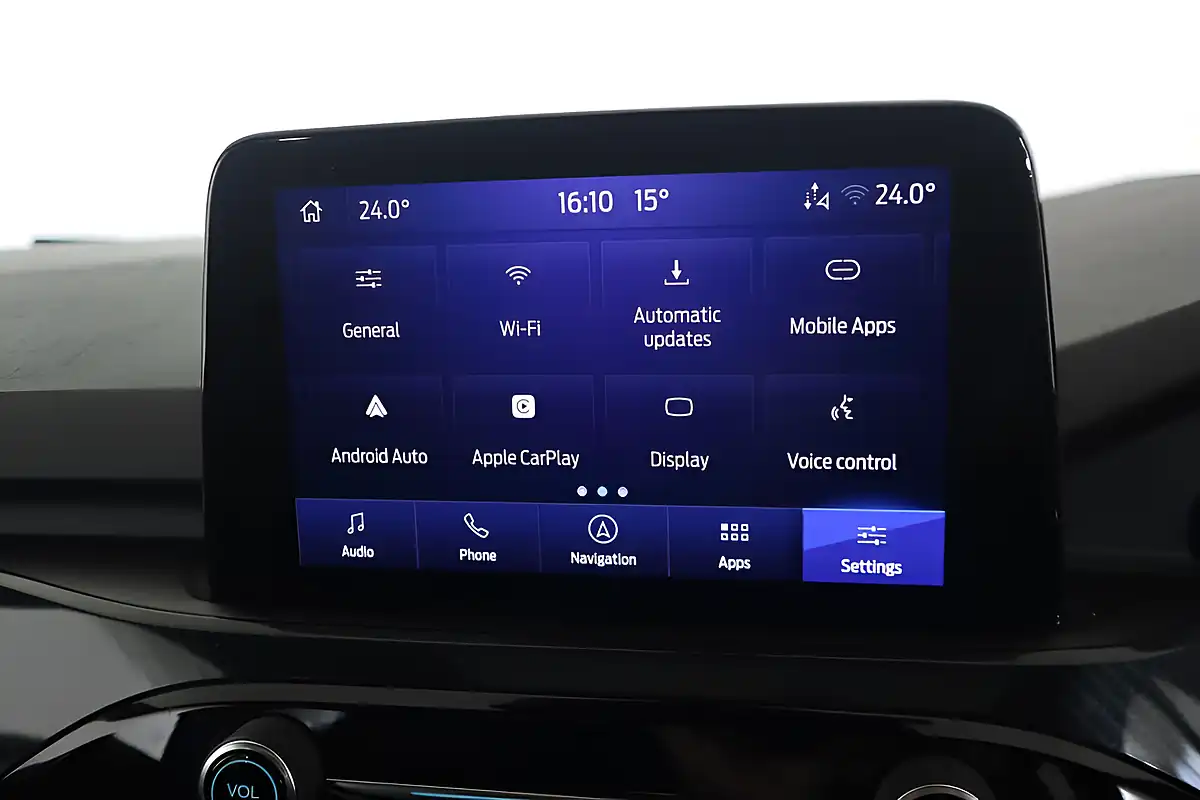Used 2021 Ford Kuga ST-Line X White - Interior and Exterior details 13