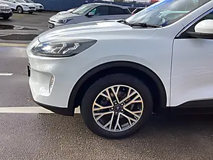 Used 2021 Ford Kuga Titanium Edition Frozen White - Interior and Exterior details 13