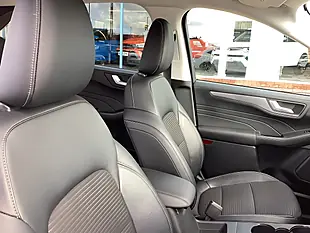 Used 2021 Ford Kuga Titanium Edition Frozen White - Interior and Exterior details 8