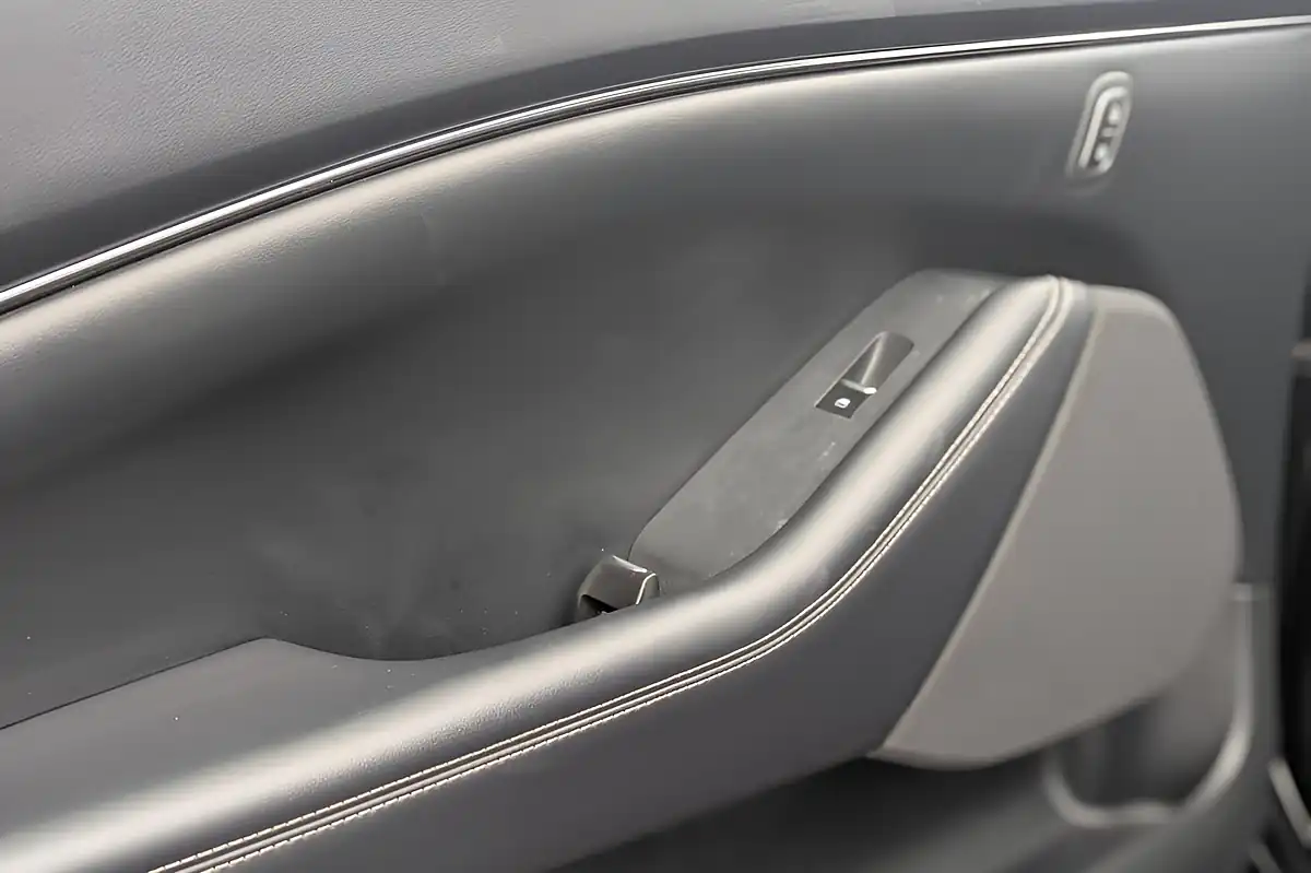 Used 2021 Ford Mustang Mach-E Standard Range Black - Interior and Exterior details 14