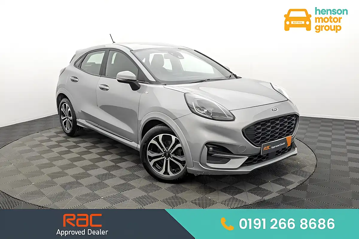 Used 2021 Ford Puma ST-Line Solar Silver - Front View