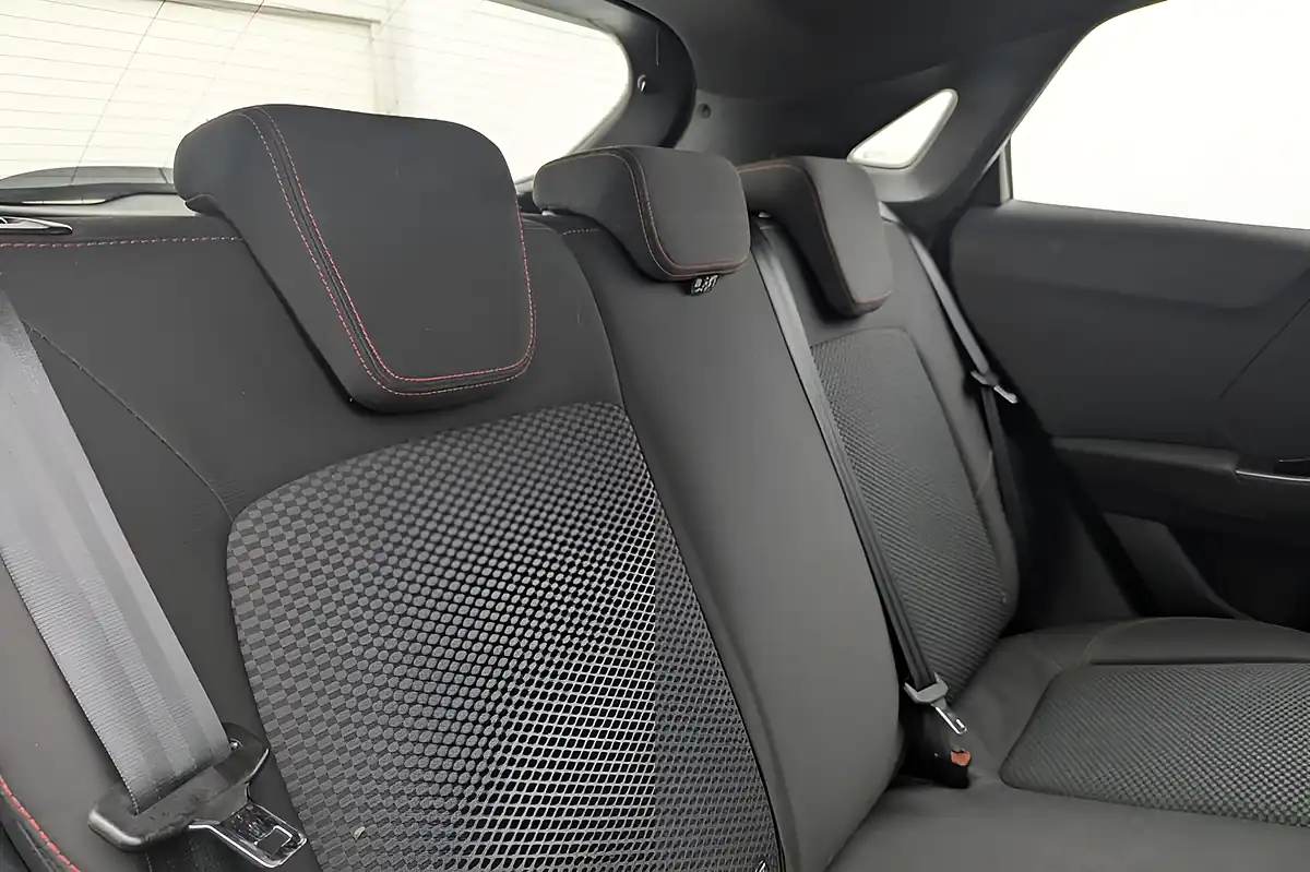 Used 2021 Ford Puma ST-Line Solar Silver - Interior and Exterior details 18