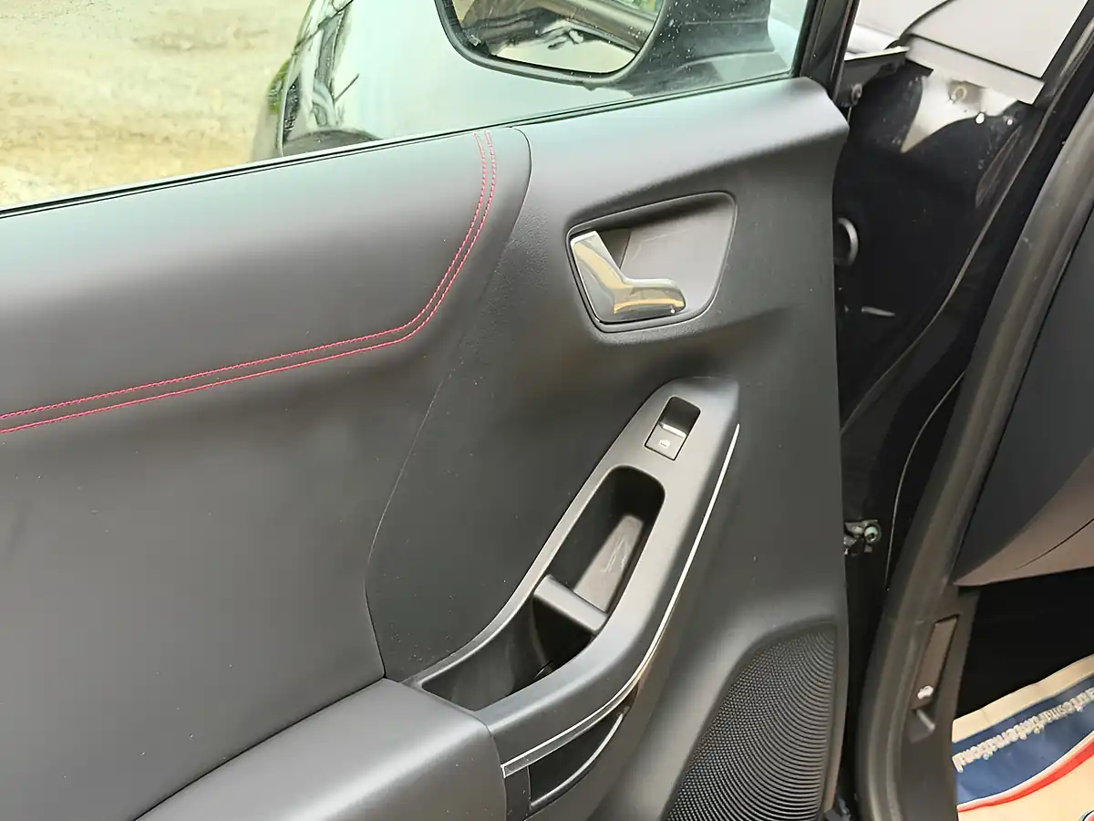 Used 2021 Ford Puma ST-Line X Black - Interior and Exterior details 14