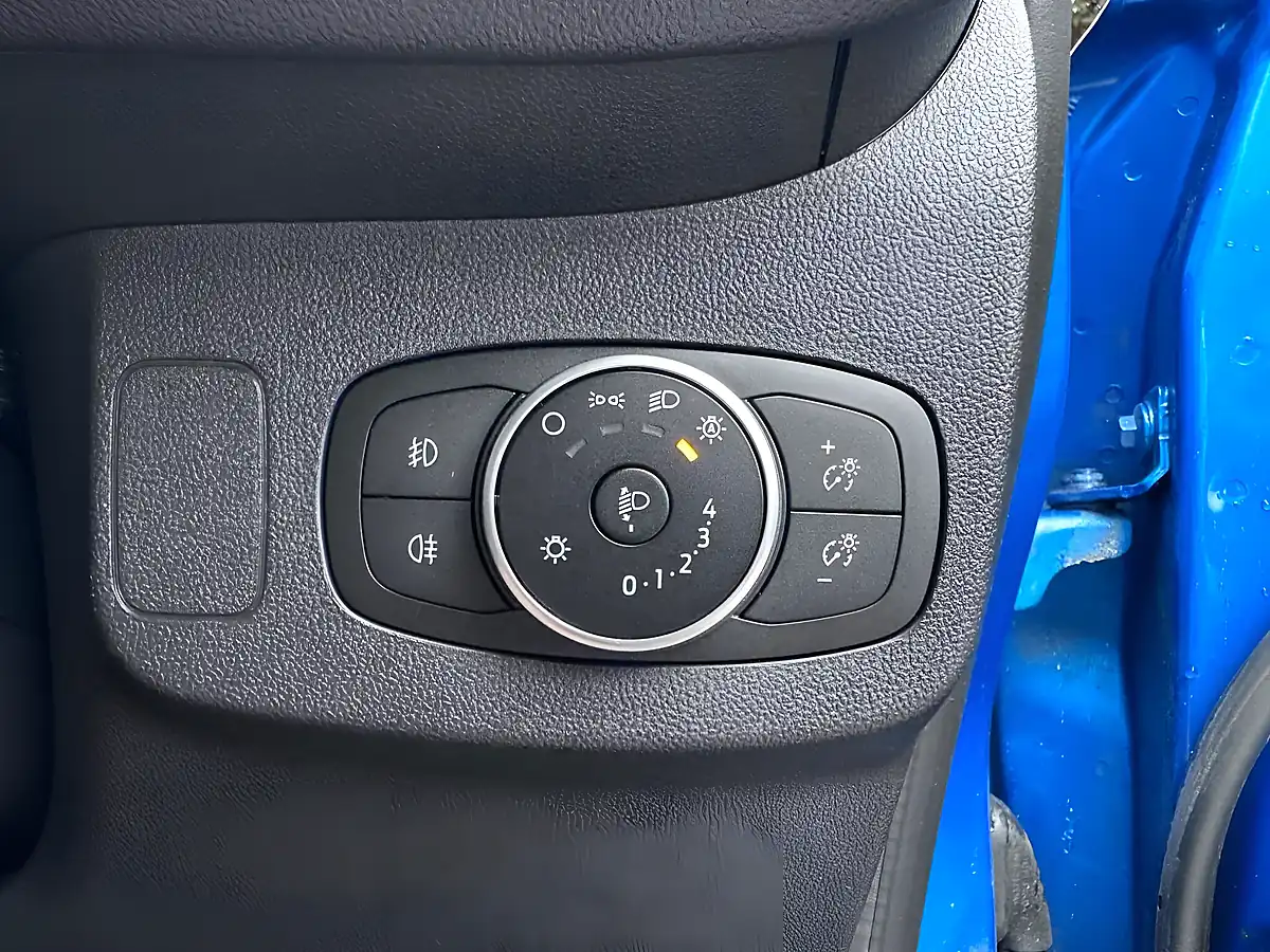 Used 2021 Ford Puma ST-Line X Desert Island Blue - Interior and Exterior details 12