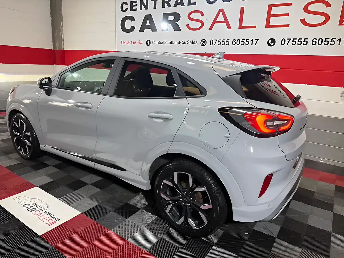 Used 2021 Ford Puma ST-Line X Grey - Interior and Exterior details 8