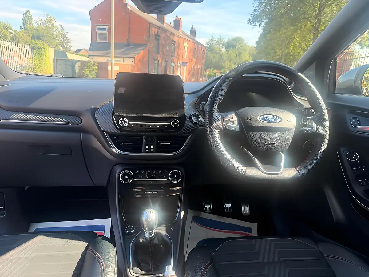 Used 2021 Ford Puma ST-Line X Grey - Interior and Exterior details 11