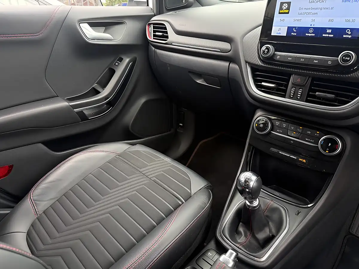 Used 2021 Ford Puma ST-Line X White - Interior and Exterior details 13