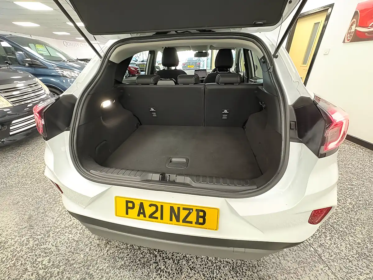 Used 2021 Ford Puma Titanium White - Interior and Exterior details 15