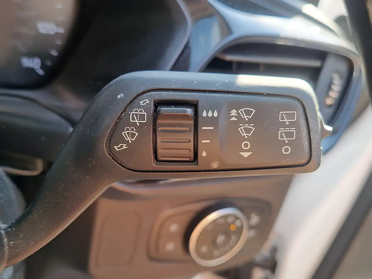 Used 2021 Ford Puma Titanium White - Interior and Exterior details 19