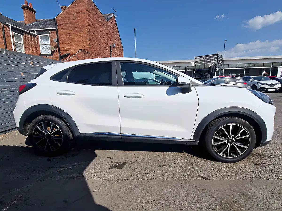 Used 2021 Ford Puma Titanium White - Interior and Exterior details 7