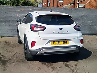 Used 2021 Ford Puma Titanium White - Interior and Exterior details 8