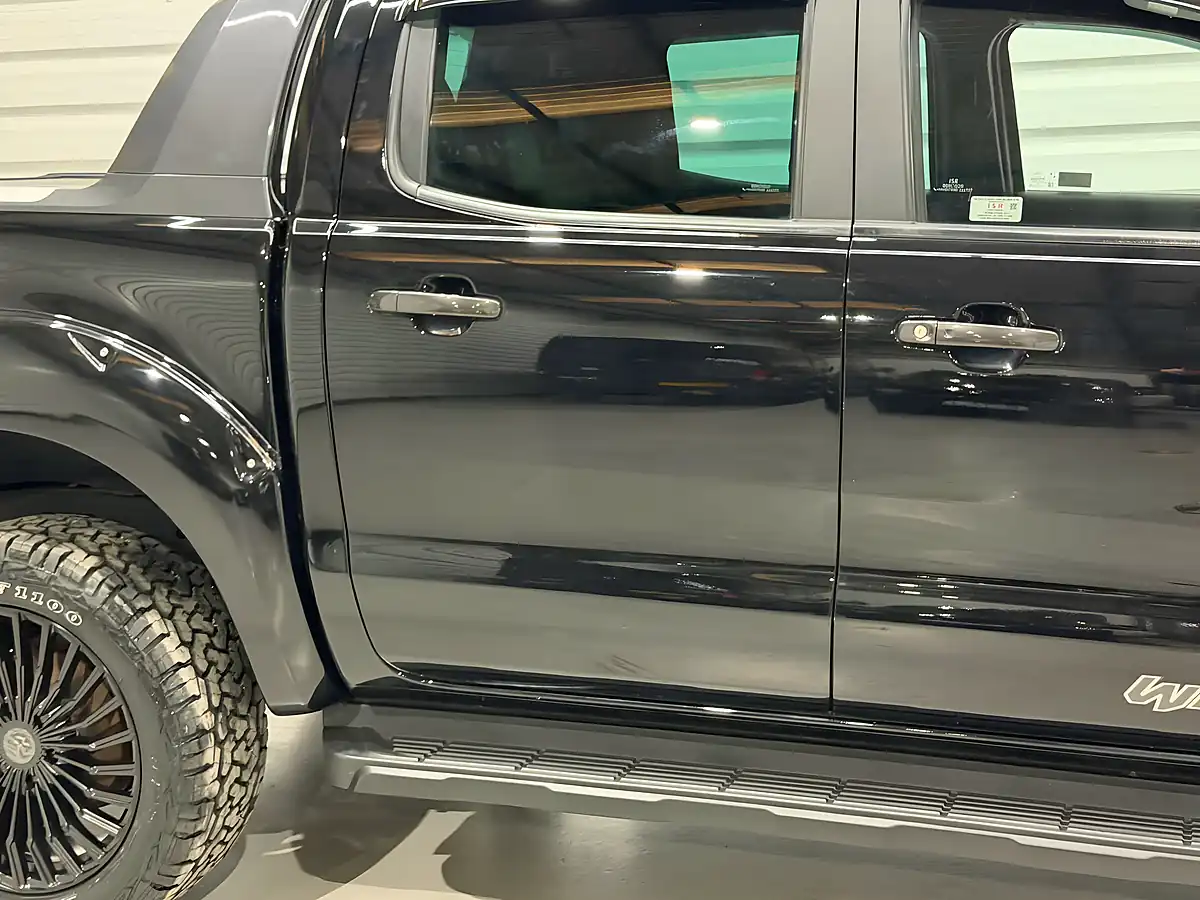 Used 2021 Ford Ranger Wildtrak Agate Black (premium Paint) - Interior and Exterior details 7