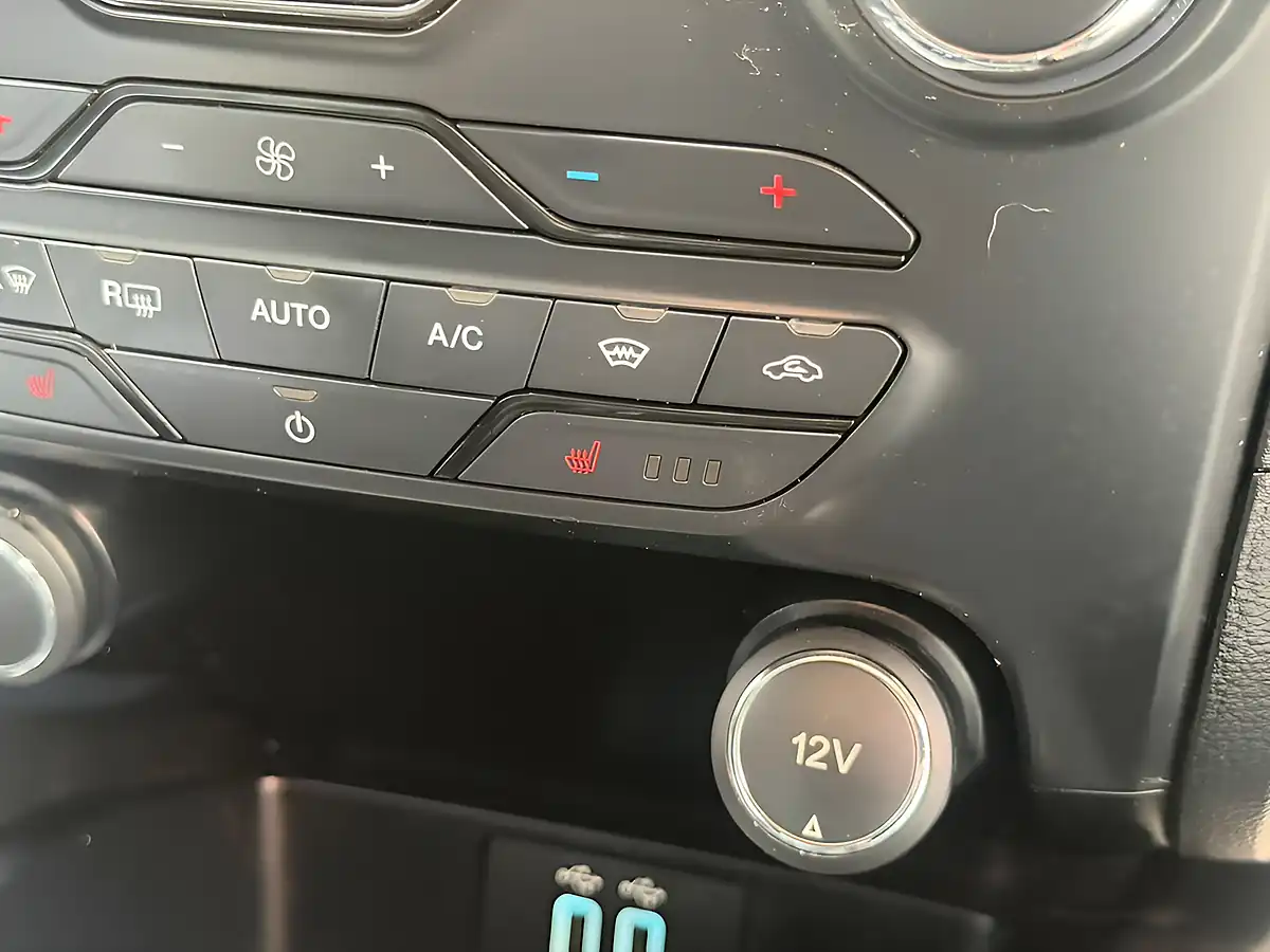 Used 2021 Ford Ranger Wildtrak Black - Interior and Exterior details 13