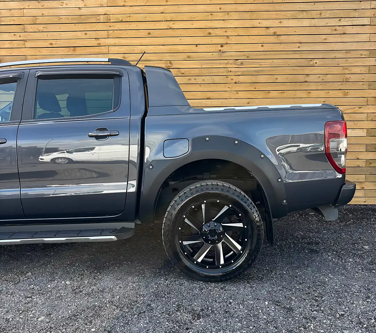Used 2021 Ford Ranger Wildtrak Sea Grey - Interior and Exterior details 10