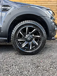 Used 2021 Ford Ranger Wildtrak Sea Grey - Interior and Exterior details 5