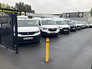 Used 2021 Ford Ranger Wildtrak Silver - Interior and Exterior details 16