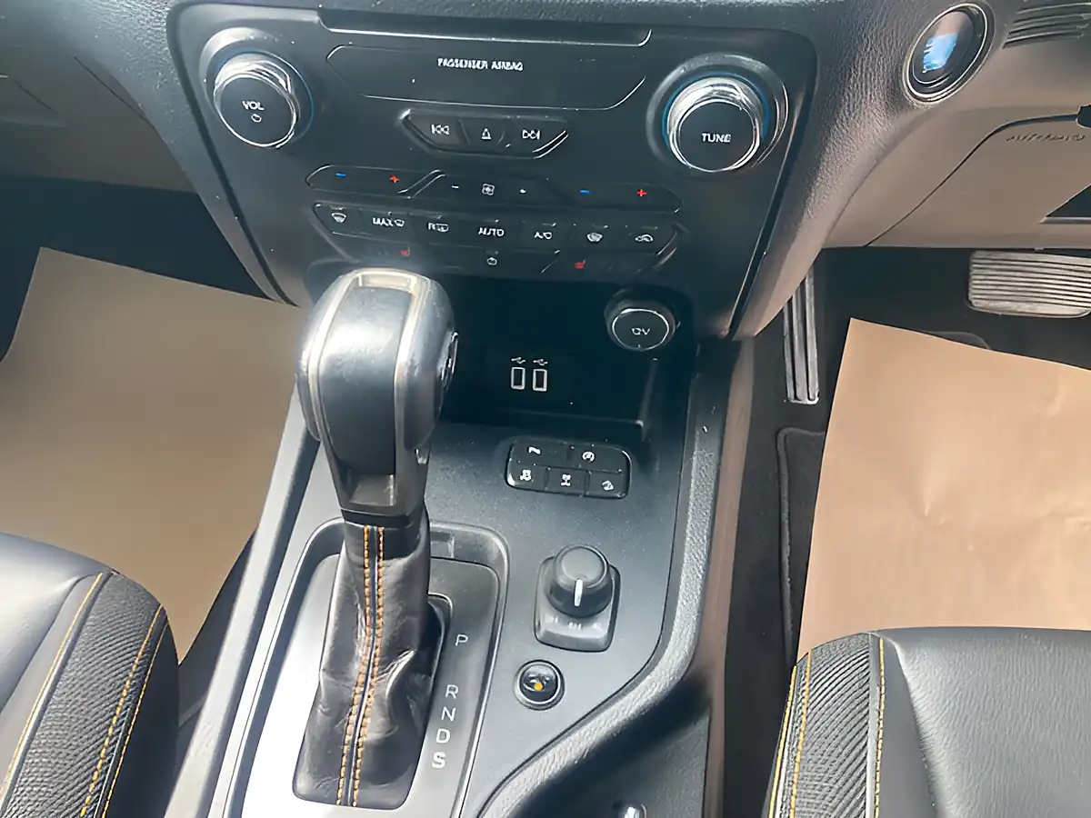 Used 2021 Ford Ranger Wildtrak White - Interior and Exterior details 11