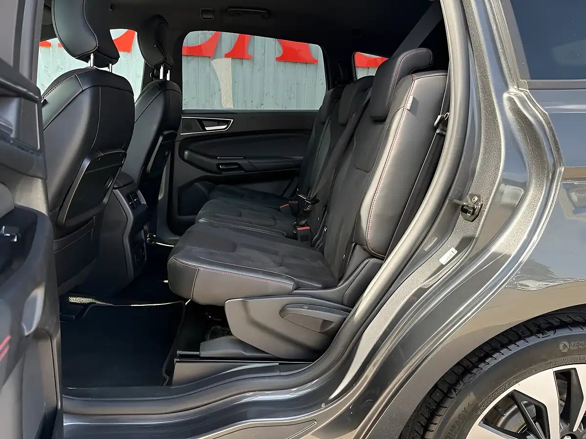 Used 2021 Ford S-Max ST-Line Grey - Interior and Exterior details 3
