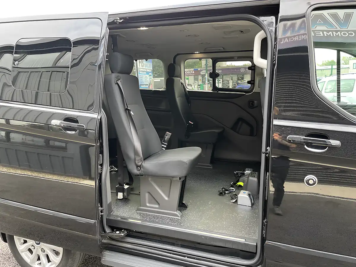 Used 2021 Ford Tourneo Custom Independence RS 5 Crew Van Black - Interior and Exterior details 13