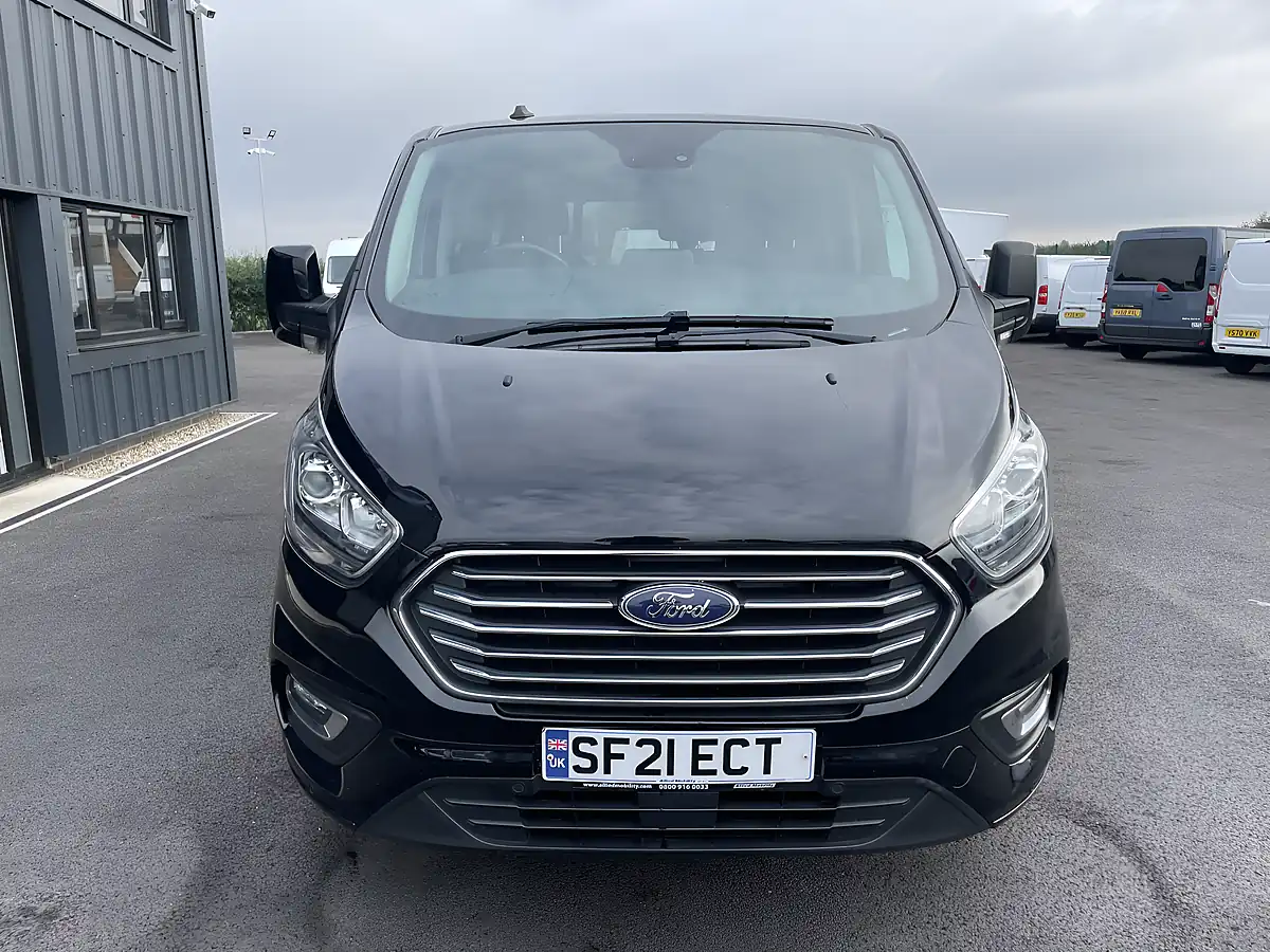 Used 2021 Ford Tourneo Custom Independence RS 5 Crew Van Black - Interior and Exterior details 3