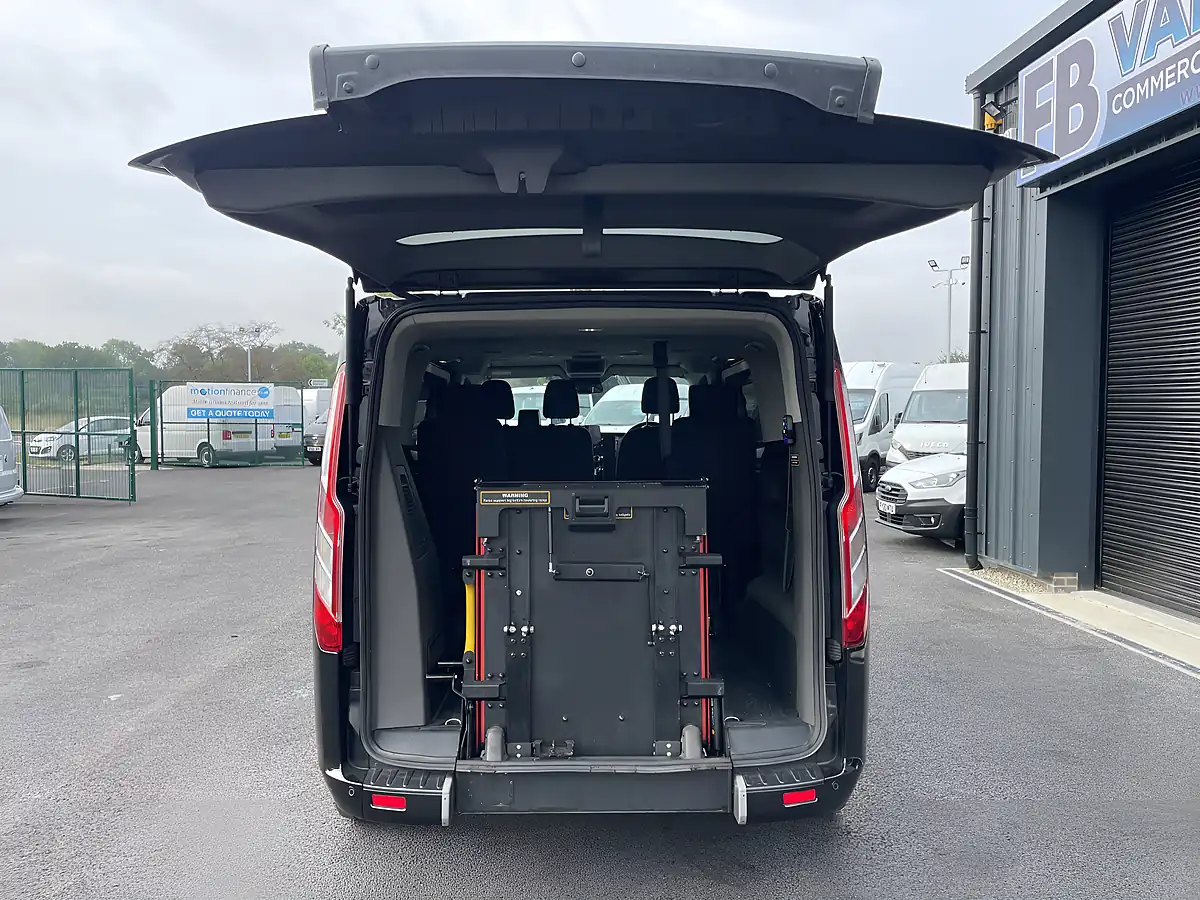 Used 2021 Ford Tourneo Custom Independence RS 5 Crew Van Black - Interior and Exterior details 6