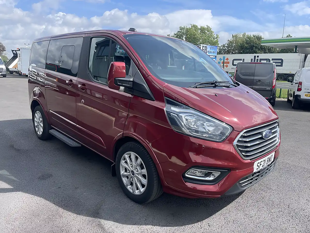 Used 2021 Ford Tourneo Custom Independence RS 6 Crew Van Red - Interior and Exterior details 2