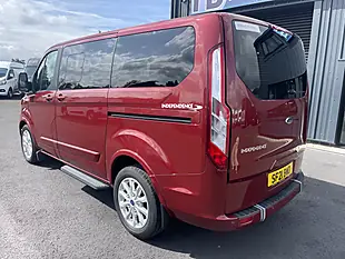 Used 2021 Ford Tourneo Custom Independence RS 6 Crew Van Red - Interior and Exterior details 4
