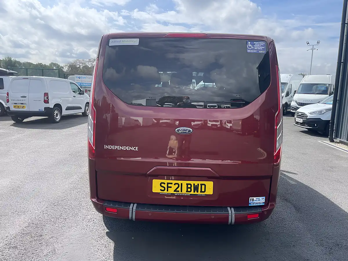 Used 2021 Ford Tourneo Custom Independence RS 6 Crew Van Red - Interior and Exterior details 5