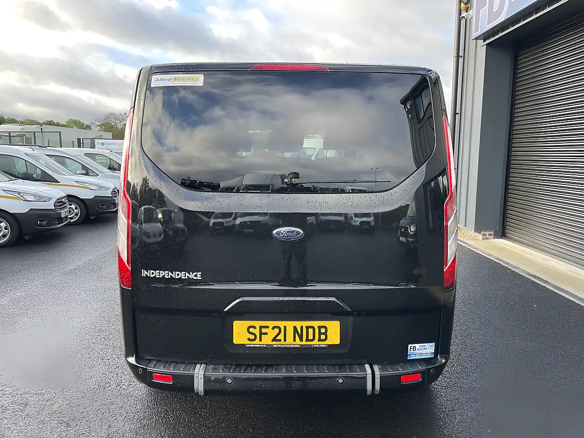Used 2021 Ford Tourneo Custom Titanium Black - Interior and Exterior details 6
