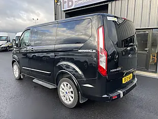 Used 2021 Ford Tourneo Custom Titanium Black - Interior and Exterior details 7