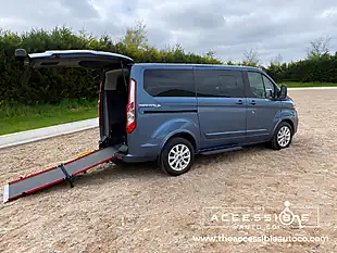 Used 2021 Ford Tourneo Custom Titanium Blue - Interior and Exterior details 6