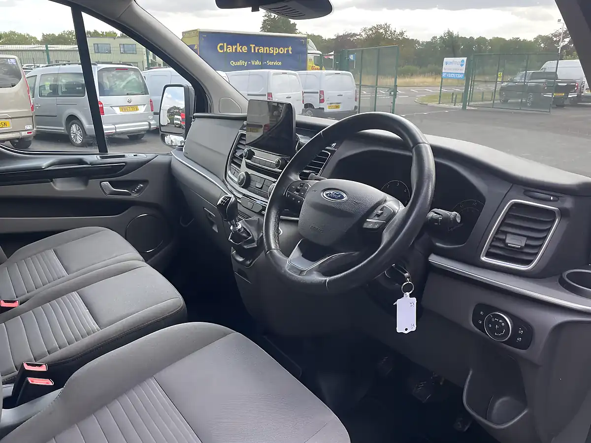 Used 2021 Ford Tourneo Custom Titanium Grey - Interior and Exterior details 10