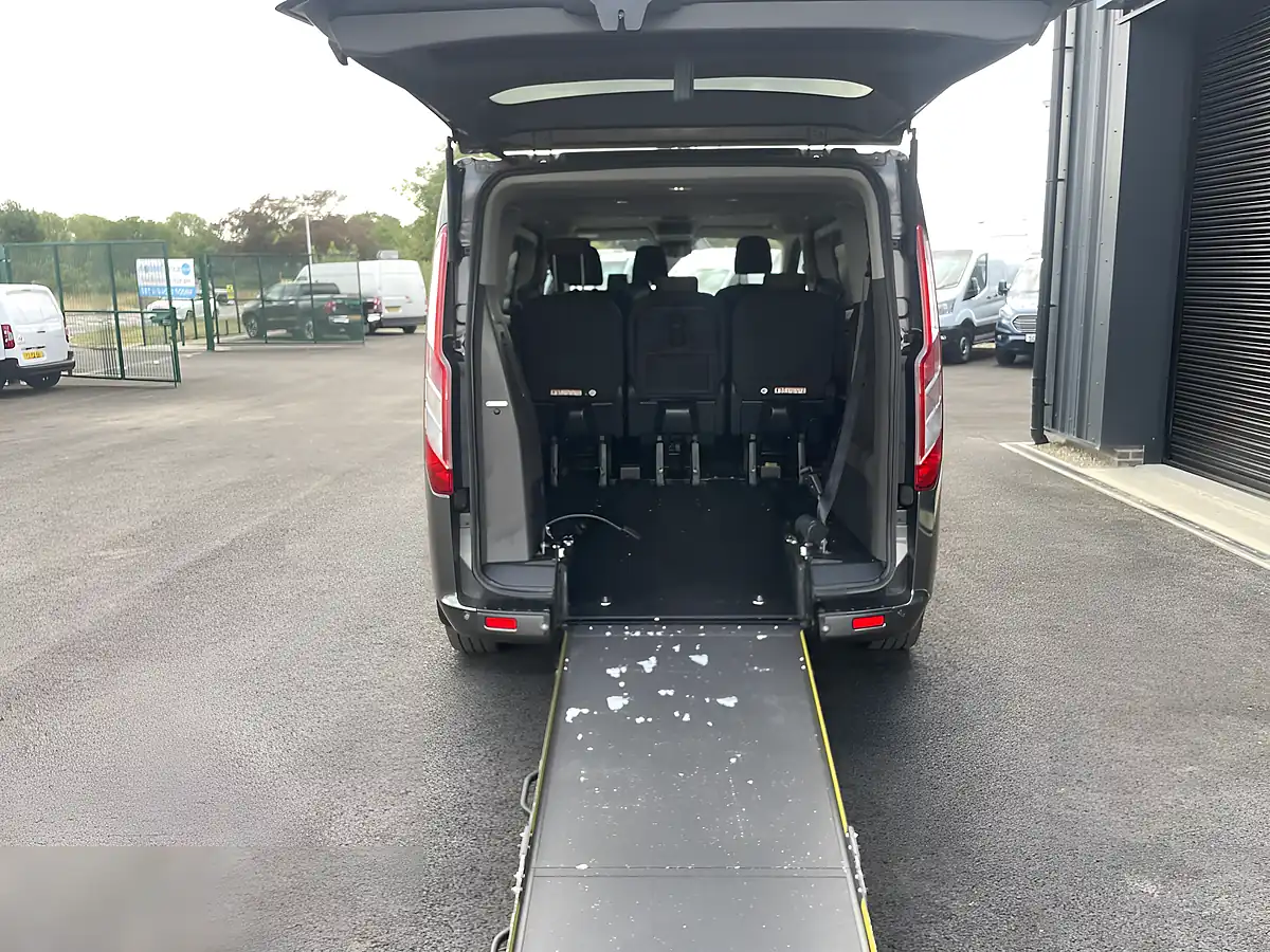 Used 2021 Ford Tourneo Custom Titanium Grey - Interior and Exterior details 16