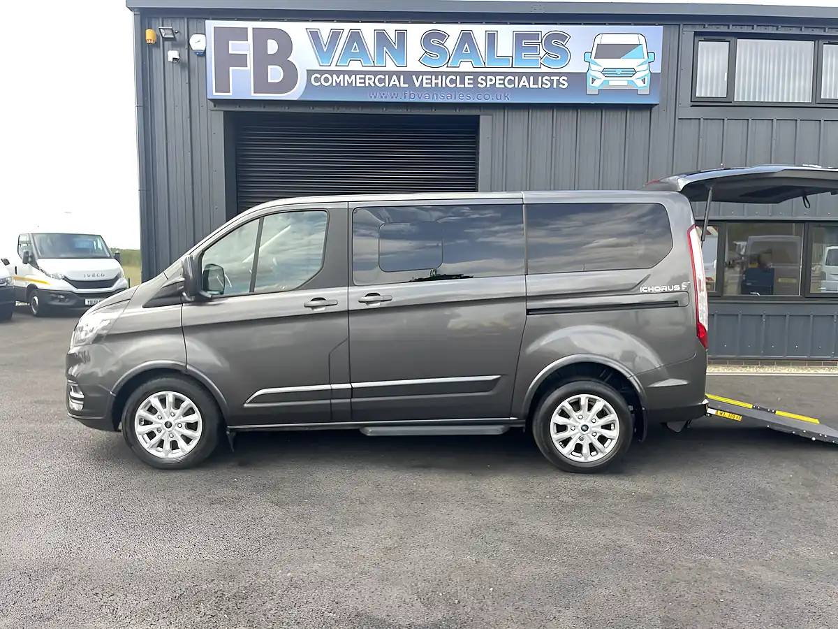 Used 2021 Ford Tourneo Custom Titanium Grey - Interior and Exterior details 3