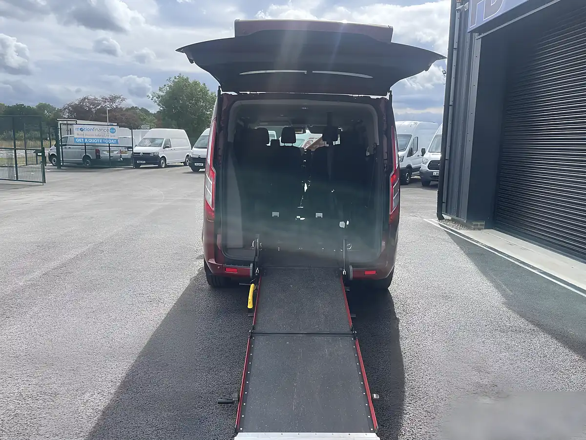 Used 2021 Ford Tourneo Custom Titanium Red - Interior and Exterior details 6